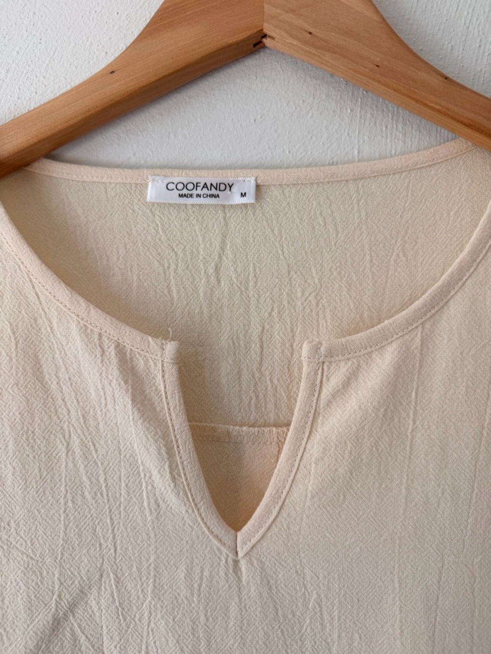 Coofandy - Medium - Men’s Cream Lightweight Two-Piece - Picture 4 of 10